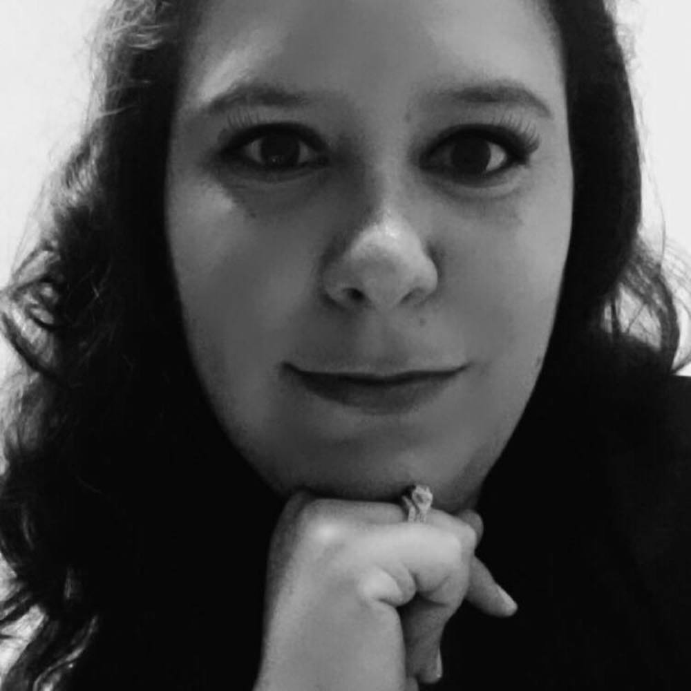 Meet your Posher, Courtney